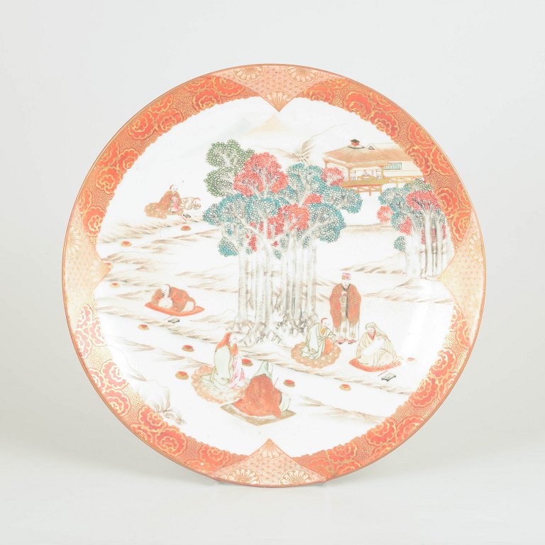 Kutani porcelain dish in aka-e style, large dish.