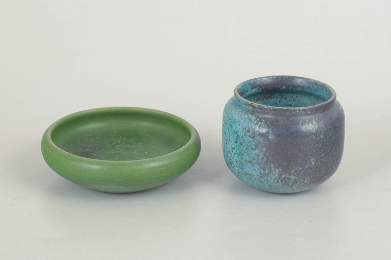 Svend Hammershøi for Kähler, small vase and dish.