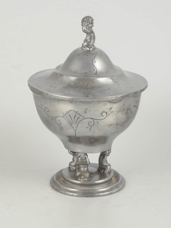 HAGS Tenn, lidded compote in pewter.