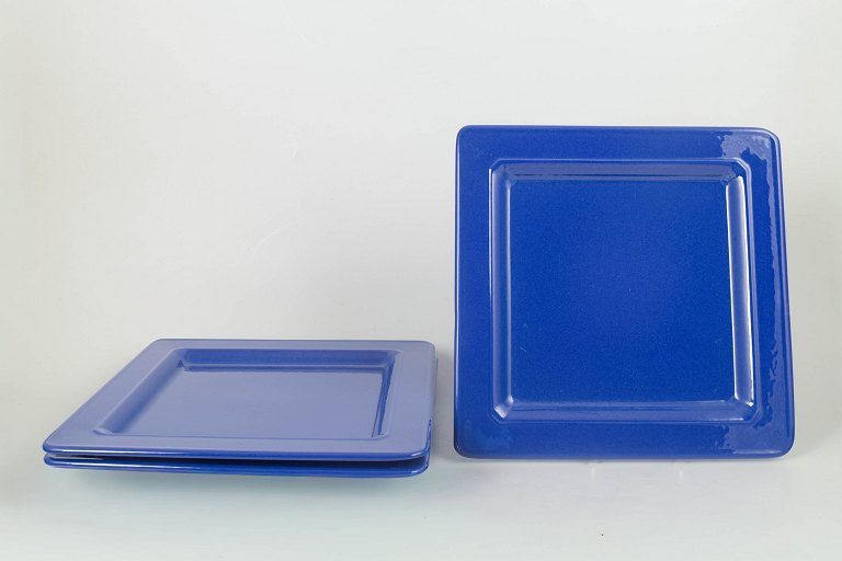 Tiffany Boutique, set of three large plates.