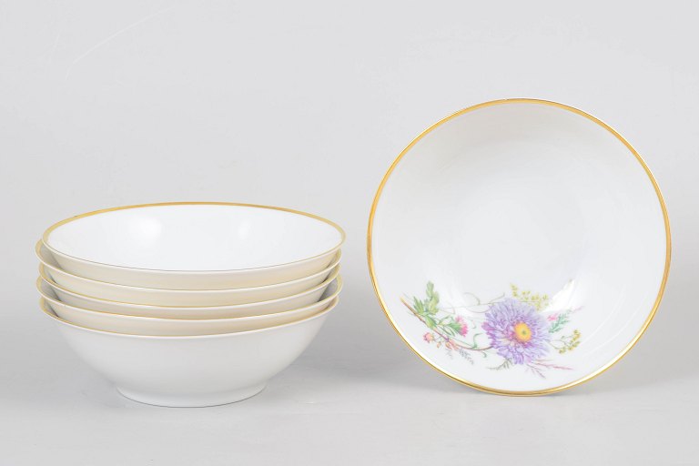 Krautheim, set of six "Rosa Lulea" porcelain bowls with floral decoration.