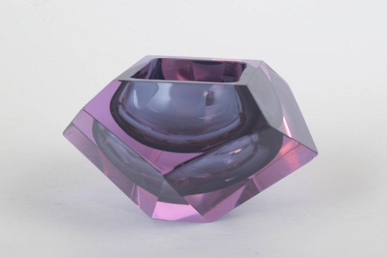 Murano art glass bowl, faceted.