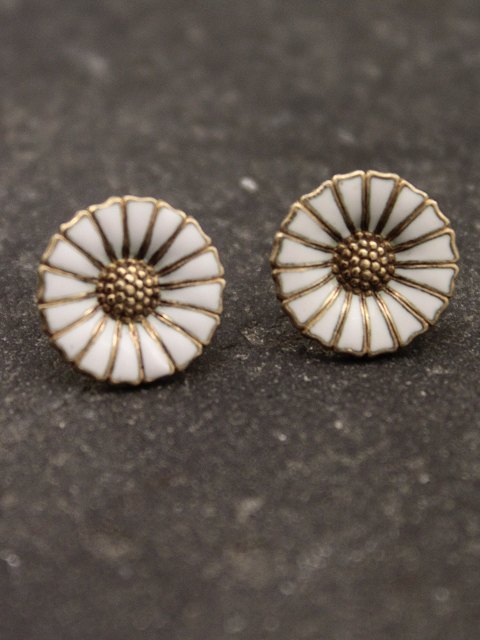 Anton Michelsen daisy sterling silver ear studs