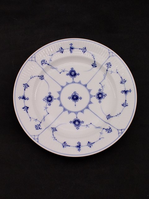 Royal Copenhagen blue fluting plate 1/176