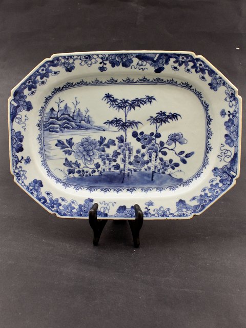 Chinese dish Chien-Lung 1736-95