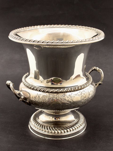 English champagne cooler,