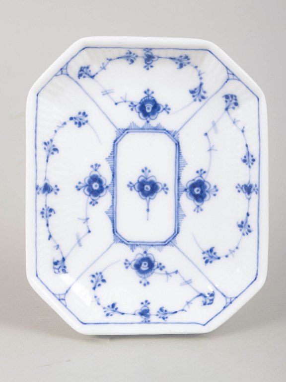 Royal Copenhagen Blue Fluted Plain, octagonal dish.