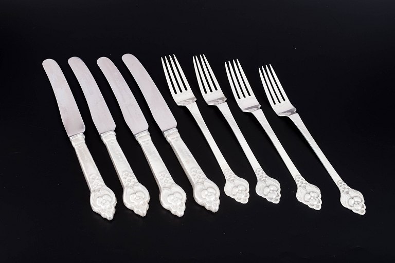 Evald Nielsen, dinner service for four.