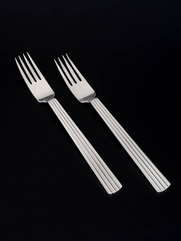 Georg Jensen Bernadotte, pair of dinner forks.