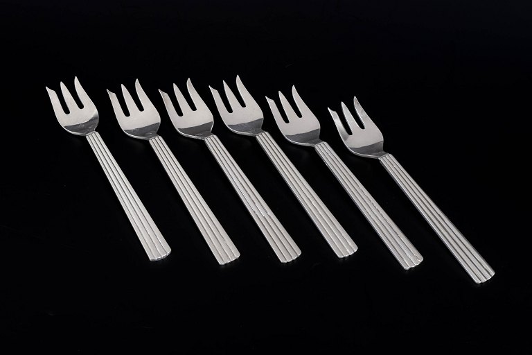Georg Jensen Bernadotte, set of six cake forks.
