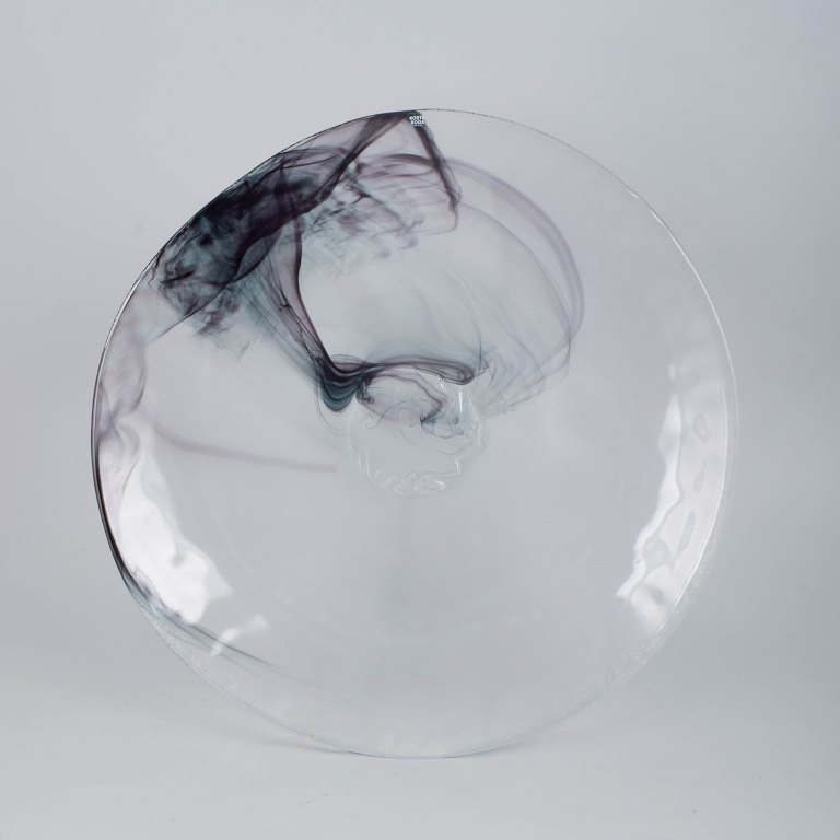 Ulrica Hydman Vallien for Kosta Boda, large art glass dish.