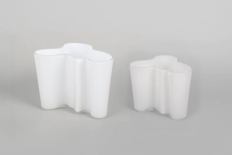Alvar Aalto for Iittala, two vases.