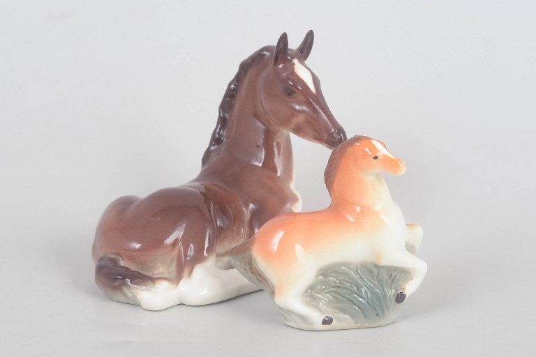 Lomonosov, set of horse and foal.