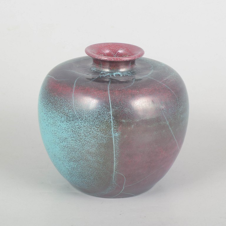 Richard Uhlemeyer, unique vase.