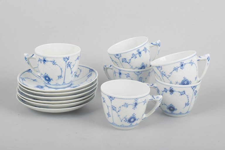 Bing & Grøndahl, Model 102 Set of Six Coffee Cups with Saucers.