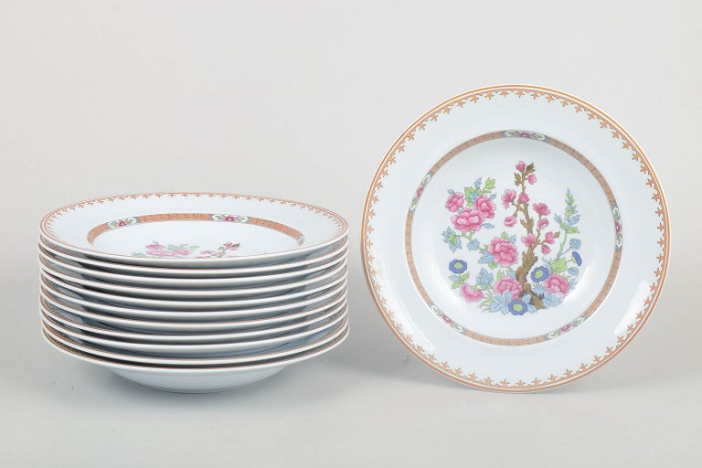 Rörstrand Lotus, set of twelve deep pasta and porridge plates.