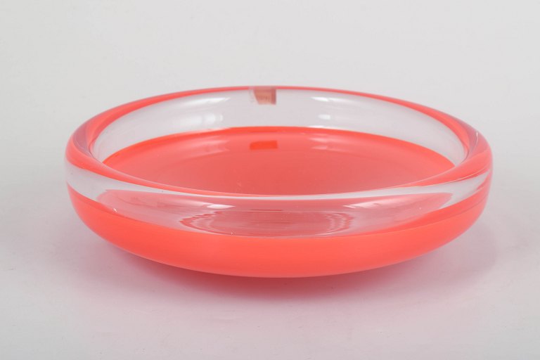 Scandinavian art glass, glass bowl from the 1970s.