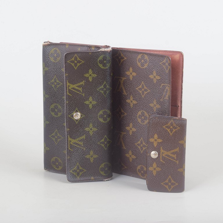 Louis Vuitton, two wallets and key holder.